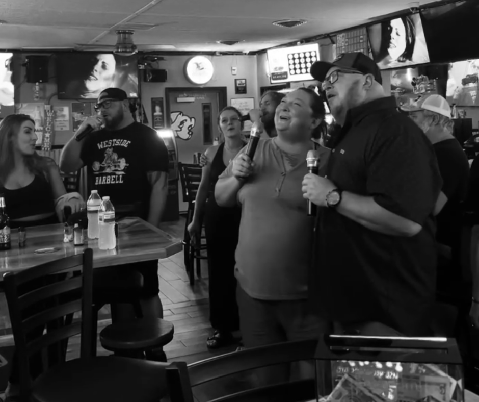 karaoke b&w